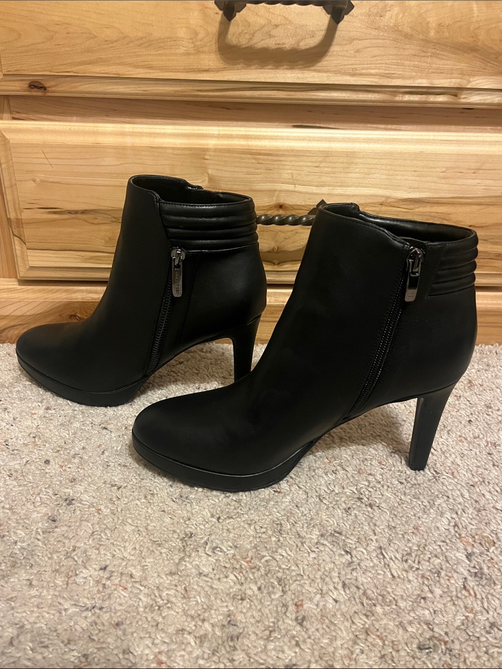 Black High-Heel Ankle Booties with Side Zips Kuinby